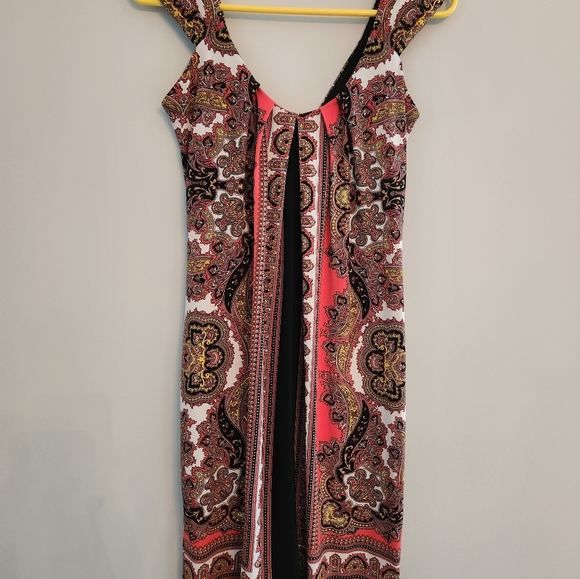 London Times Red and Black Handkerchief Pattern Dress.  Size 4.  BEAUTIFUL PRINT - Picture 6 of 6